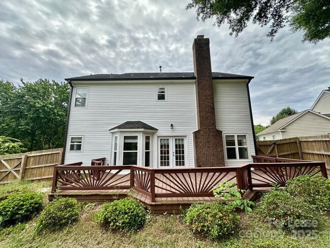 Building Photo - 13809 Stephendale Dr