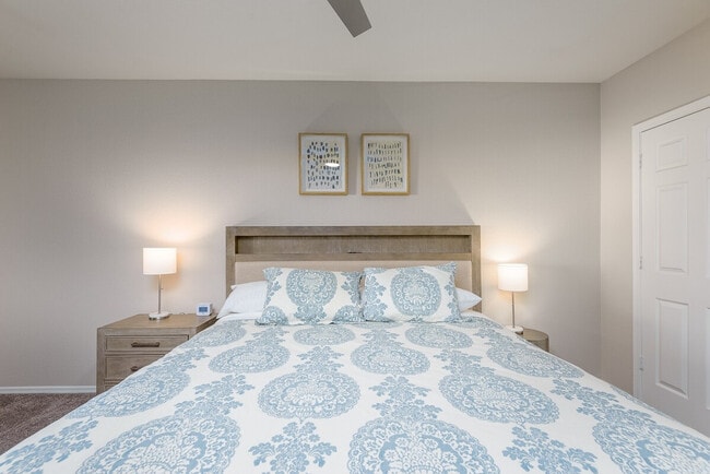 Building Photo - 15095 N Thompson Peak Pkwy