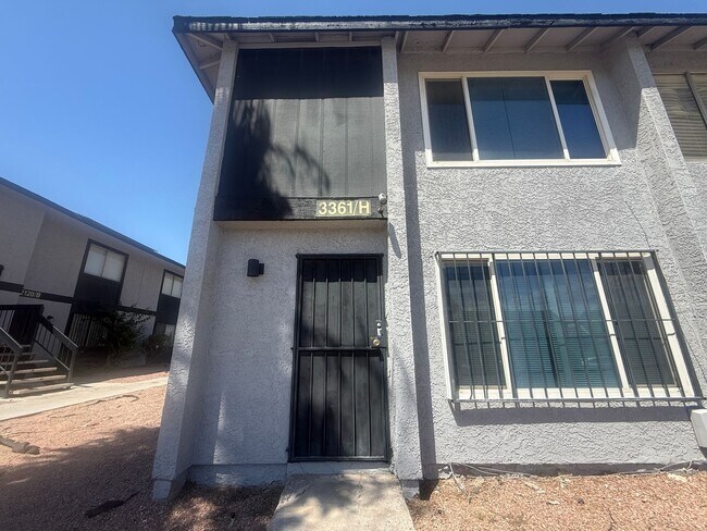 Building Photo - 3361 Civic Center Dr