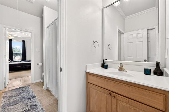 Building Photo - 4440 Jardin St
