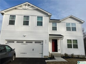 Building Photo - 2525 Barnes Ln