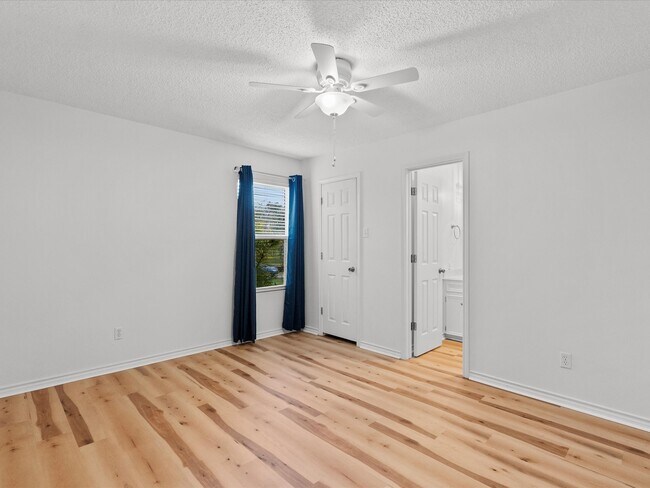 Building Photo - 5317 County Rd 868 E