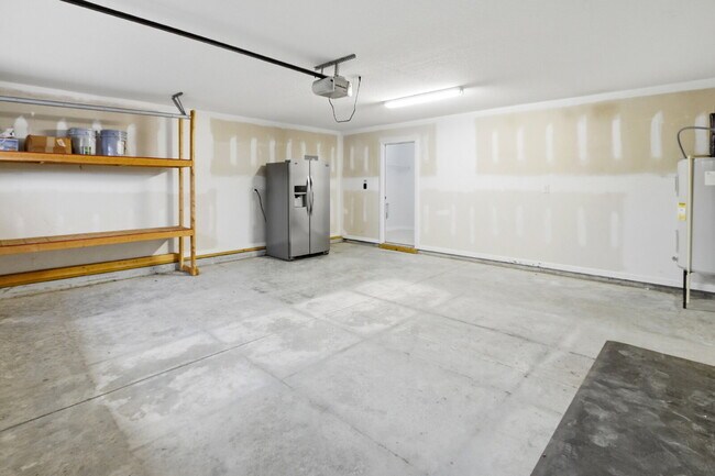 Building Photo - 124 Regatta Way