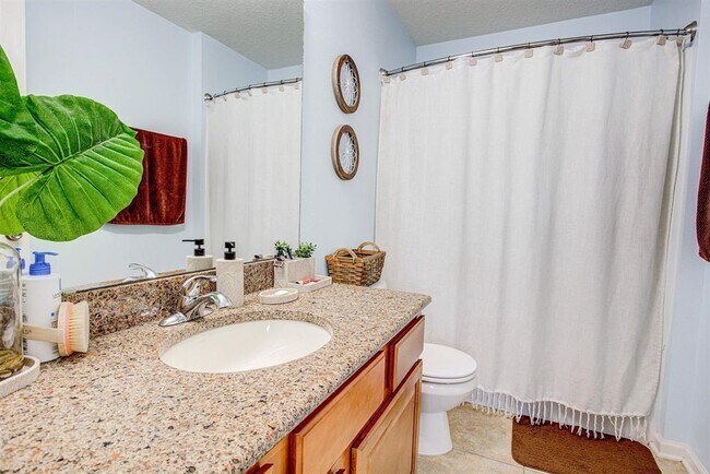 Building Photo - 2344 Golden Lake Loop