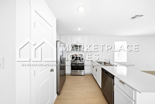 Building Photo - 6840 Marble Rdg