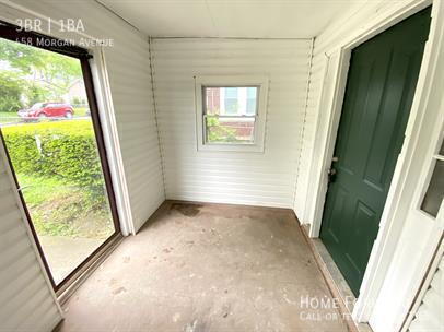 Building Photo - 458 Morgan Ave