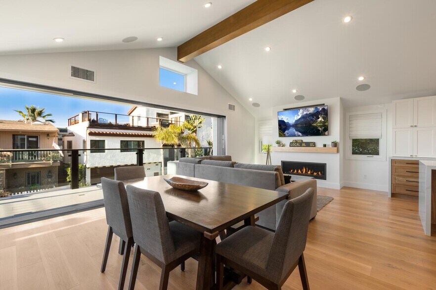 Building Photo - 248 34th St