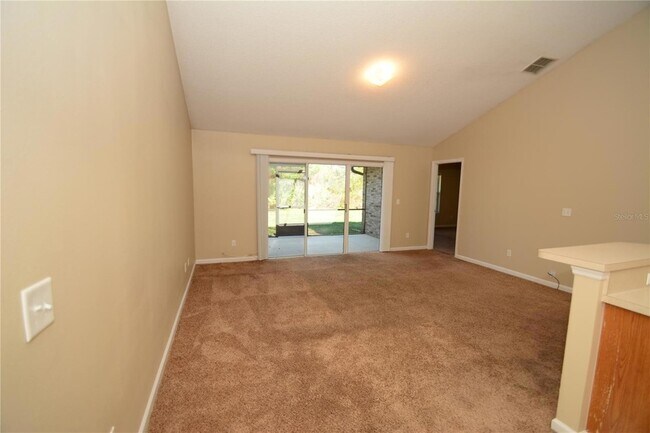 Building Photo - 33 Rosepetal Ln