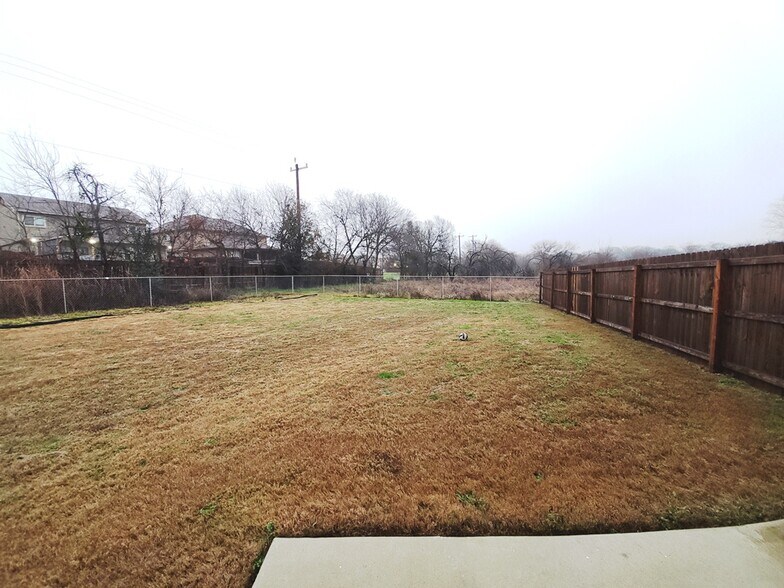 Building Photo - 8715 8th St