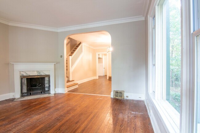 Building Photo - 14441 Superior Ave