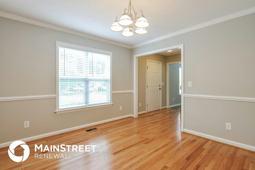 Building Photo - 1100 Curtiss Dr