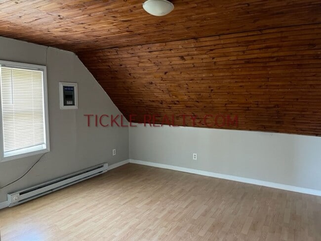 Building Photo - 142-144 Milburn Street