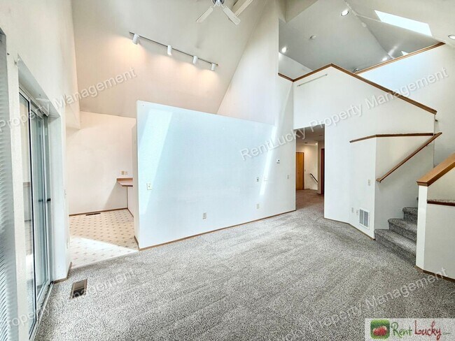 Building Photo - 35047 37th Ave S
