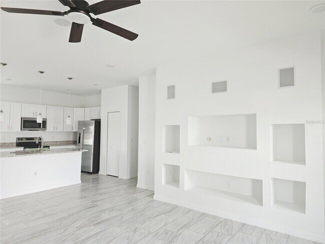 Building Photo - 39 Catalina Ct