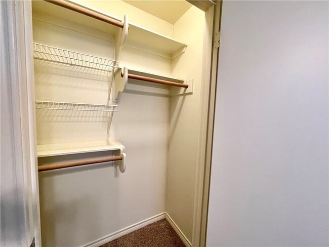 Building Photo - 4508 Kensington Rd