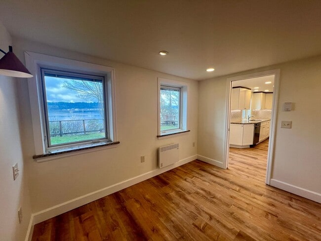 Building Photo - Private Waterfront Apartment