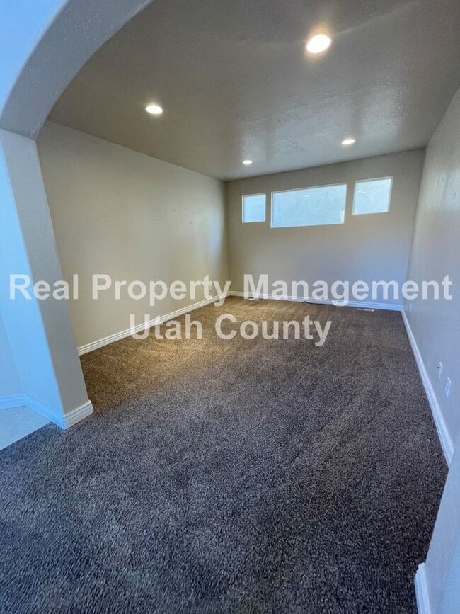 Building Photo - 2861 Fox Hunters Loop