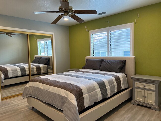 Building Photo - 4909 North Point