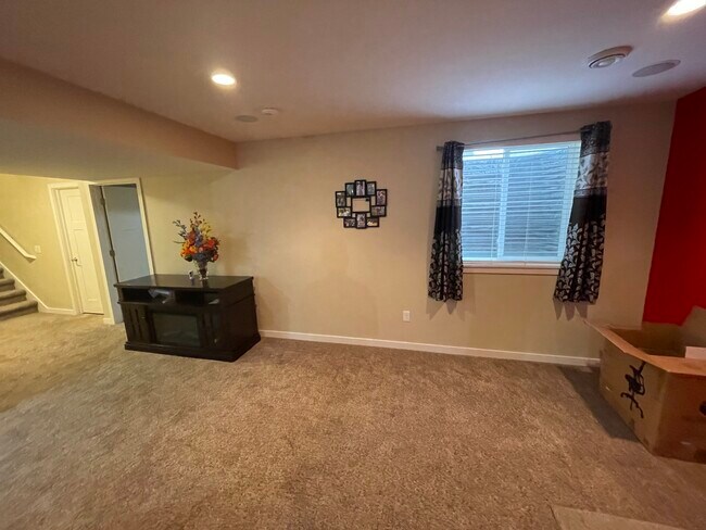 Building Photo - 230 S Legacy Way
