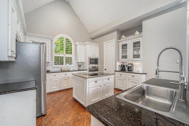 Building Photo - 13602 Spring Mint Dr