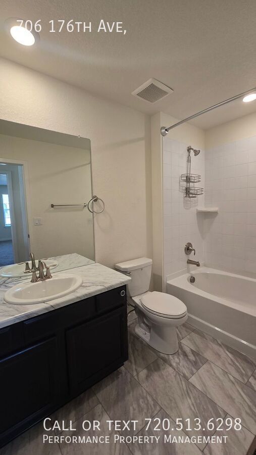 Building Photo - 706 176th Ave