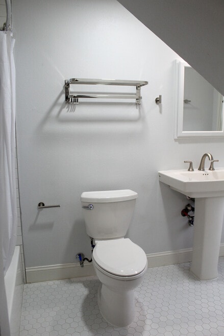 Building Photo - 1013 S Glasgow Dr