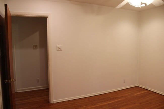 Building Photo - 140 Arvin Dr