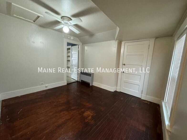 Building Photo - 145 Essex St