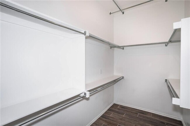 Building Photo - 18408 El Greco Dr