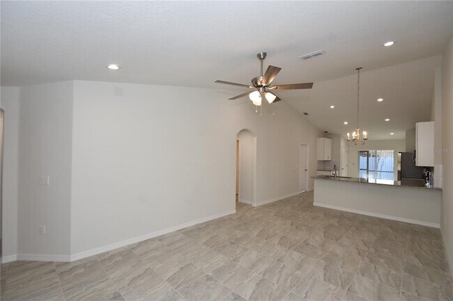 Building Photo - 11 Buttonwood Ln