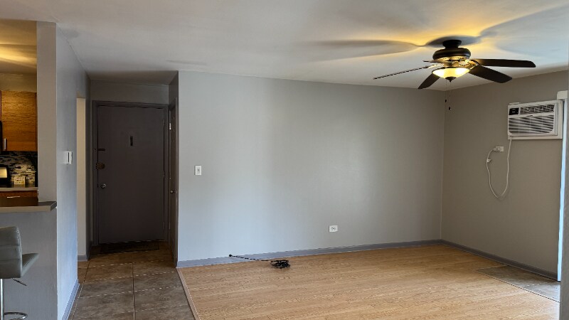 Building Photo - 9-S125 Lake Dr