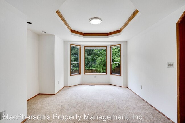 Building Photo - 4 br, 2.5 bath House - 24337 SE 43rd Pl