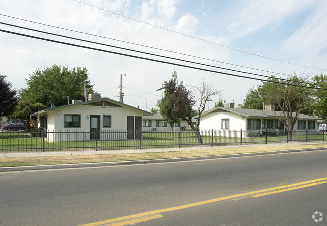 Primary Photo - Sunset Terrace Apartments