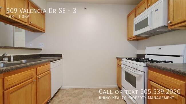 Building Photo - 509 Valencia Dr SE