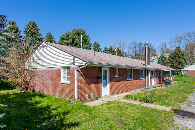 Primary Photo - Green Valley Apartments