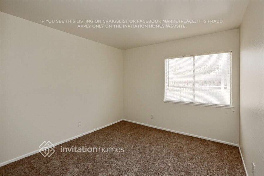 Building Photo - 1752 Willowbrook Ln