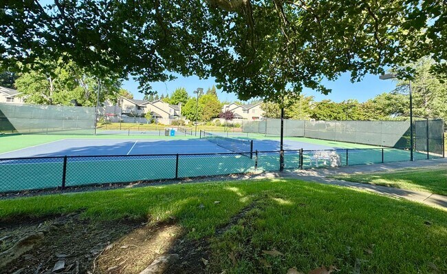 Building Photo - Napa, Gated Community Single Story 2 Bedro...