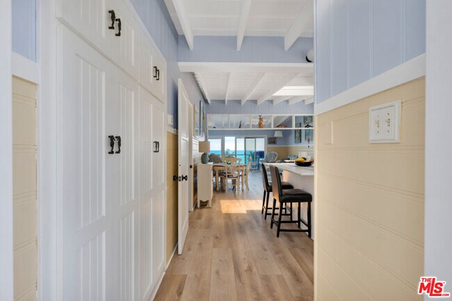 Building Photo - 24528 Malibu Rd