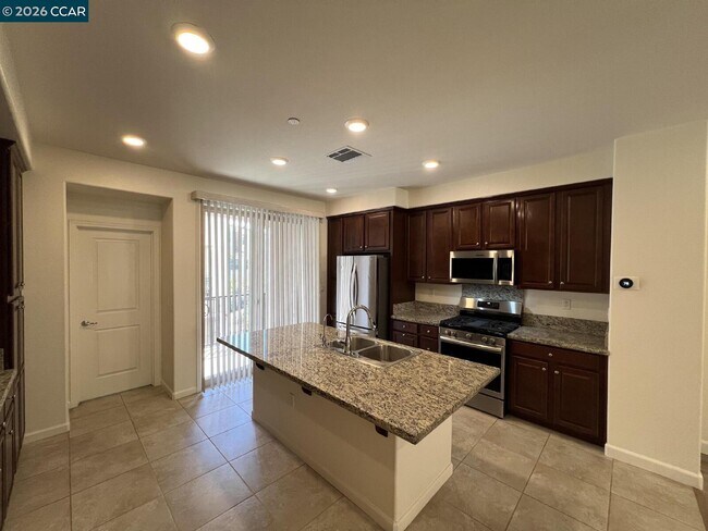 Building Photo - 2762 Ferrara Cir