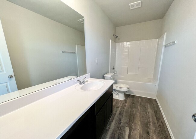 Building Photo - 3 Bed in NW OKC!