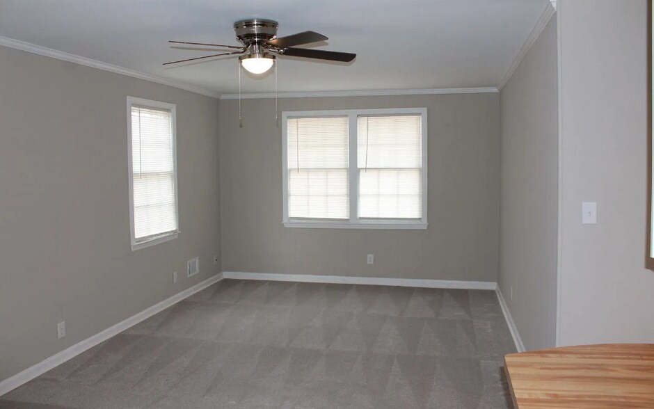 Building Photo - 335 Cinda Leigh Dr