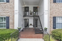 Building Photo - Beautiful 2-Bed, 2-Bath Condo with Elegant...