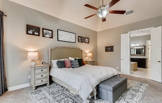 Building Photo - Spacious 4-Bedroom Ranch-Style Rental with...