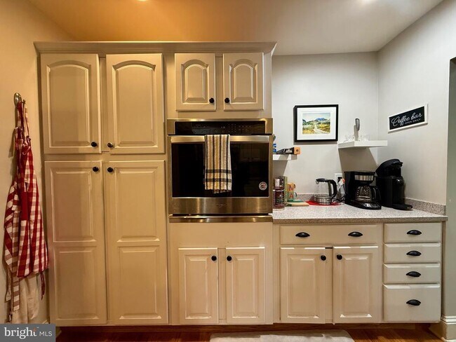 Building Photo - 2623 W 18th St