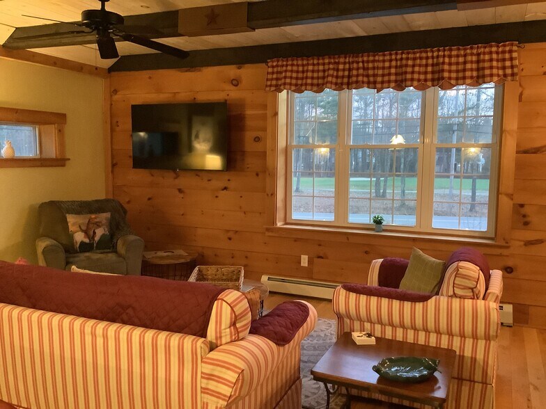 Building Photo - 90 Ross Rd