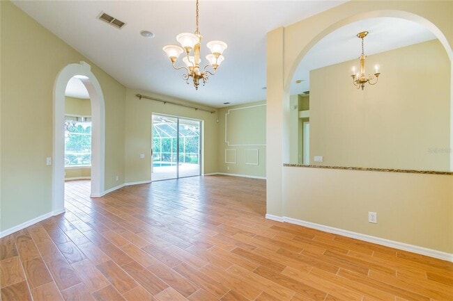 Building Photo - 10559 Greencrest Dr