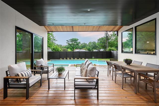 Building Photo - 5023 Lilac Ln