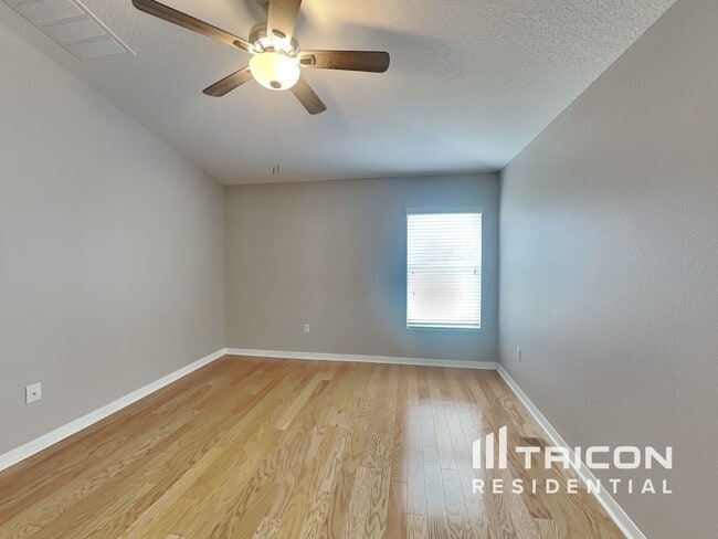 Building Photo - 12522 Cricklewood Dr