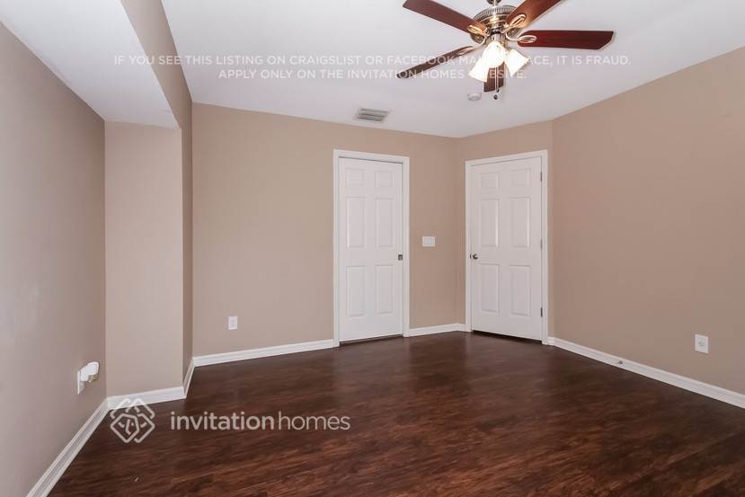 Building Photo - 2255 Dongola St