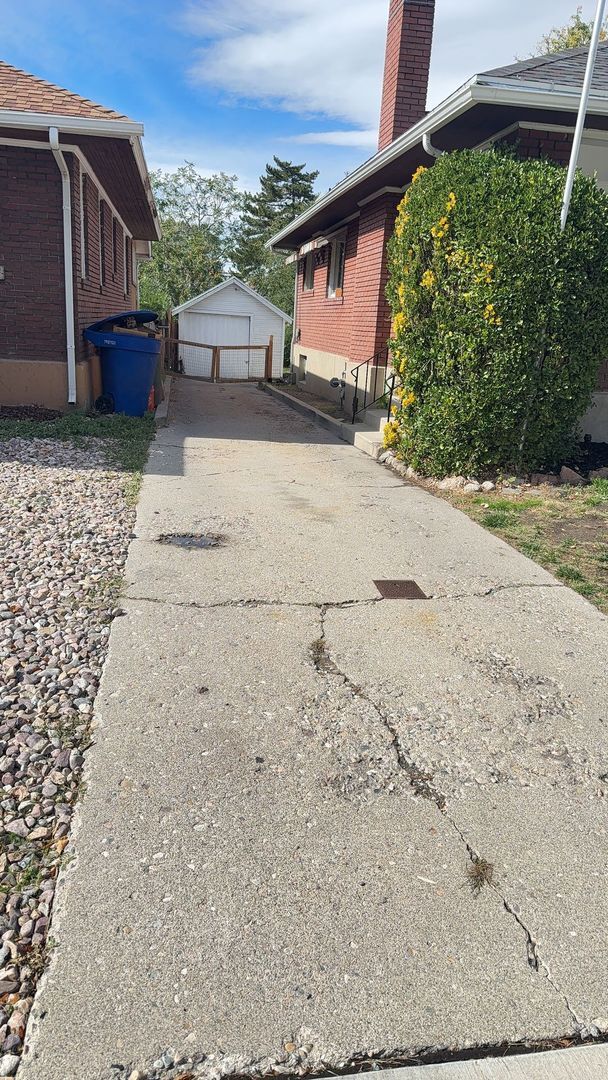 Building Photo - Cozy Bungalow in Prime Sugar House Location